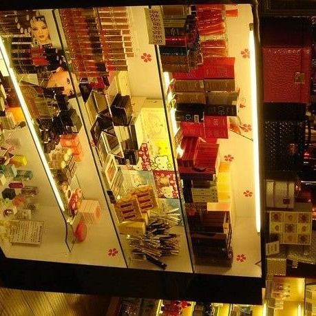 海量高清圖片助力品牌視覺，專業(yè)清關(guān)代理護航跨境業(yè)務(wù)